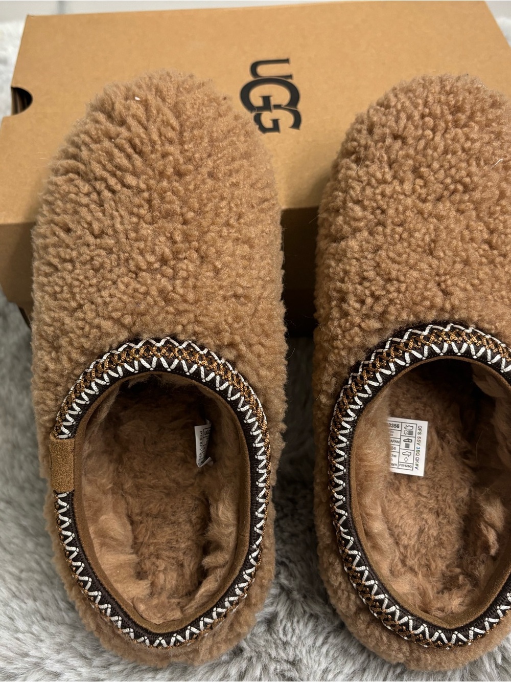 UGG Women's Cozy Sherpa Slip-On Slippers in Chestnut Brown